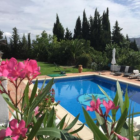 Bed and Breakfast Cortijo Andaluz à Alhaurín el Grande Extérieur photo